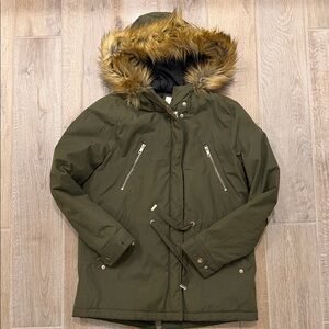 Forever 21 Olive Parka Size Small